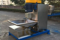 破碎塑料立式脫水機的優(yōu)勢